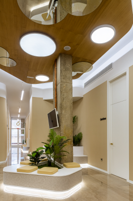 Foto Cl�nica Eva Aguadulce. Dental,  Medicina y cirugia estetica.Dermatologia.